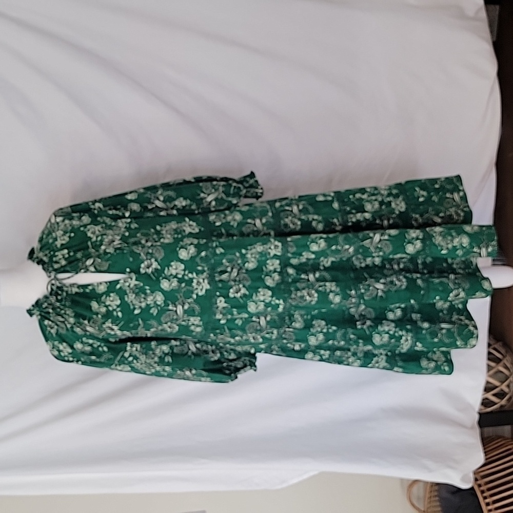 Alice + Olivia Size SP Layla Green Floral Tiered Ruffle Dress, Gently Used Cond.